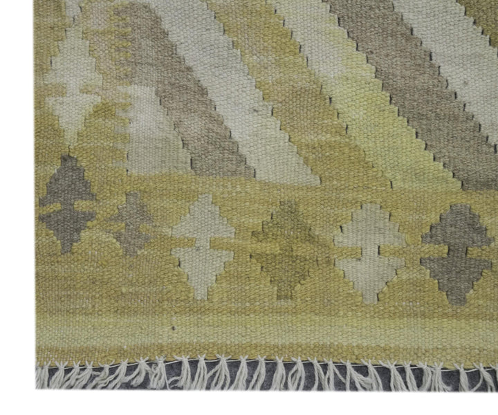 3X8 Traditional Kilim (Klm-0474)