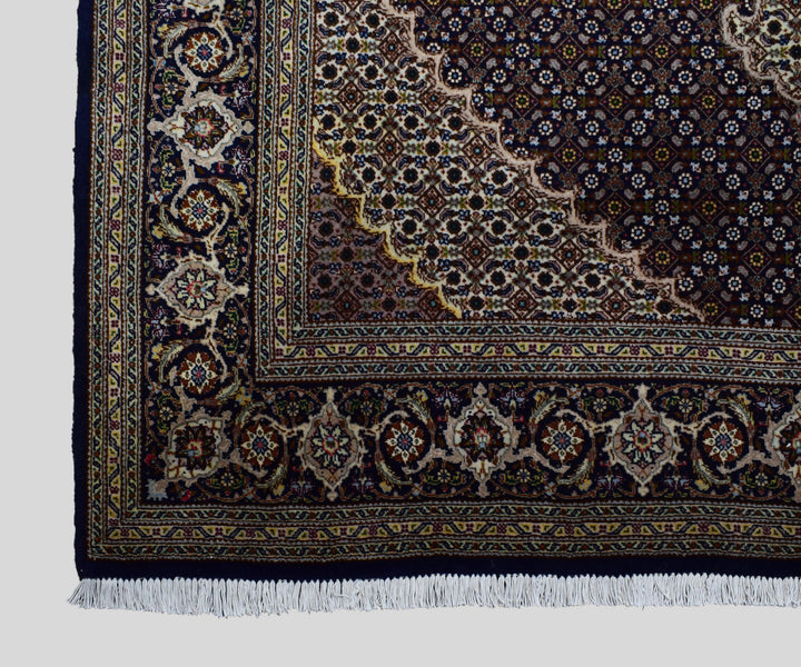 5 X 7 Fine Quality Persian Rug (Sfq-1249)