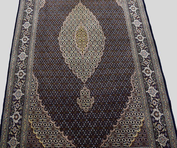 5 X 7 Fine Quality Persian Rug (Sfq-1249)