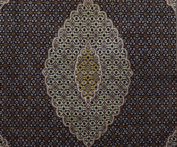 5 X 7 Fine Quality Persian Rug (Sfq-1249)